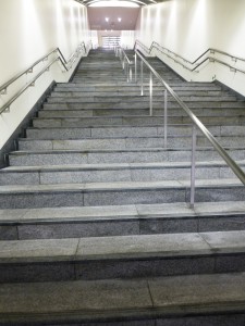 大江戸線の階段