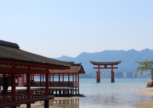 厳島神社