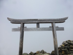 頂上の鳥居